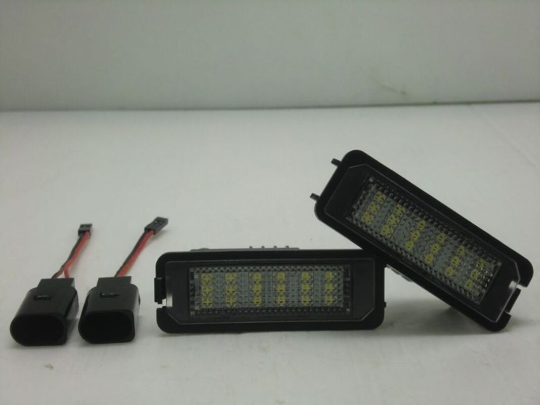 2004/05-2009/07 GOLF 5 LED 牌照燈 白光