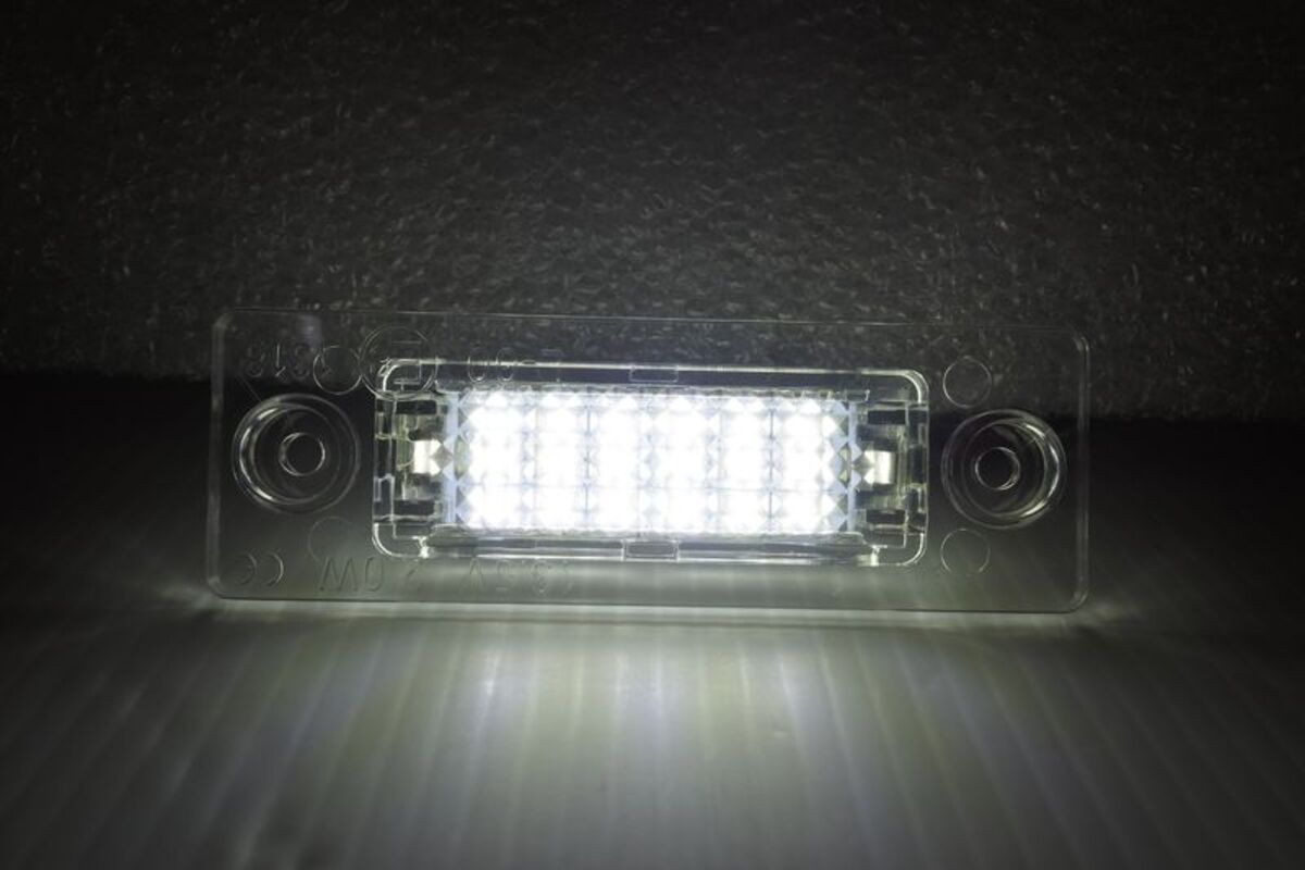 2006/08-2012 JETTA 03-TOURAN.04-CADDY.05-GOLF PLUS.01-08 PASSAT LED 牌照燈 白光