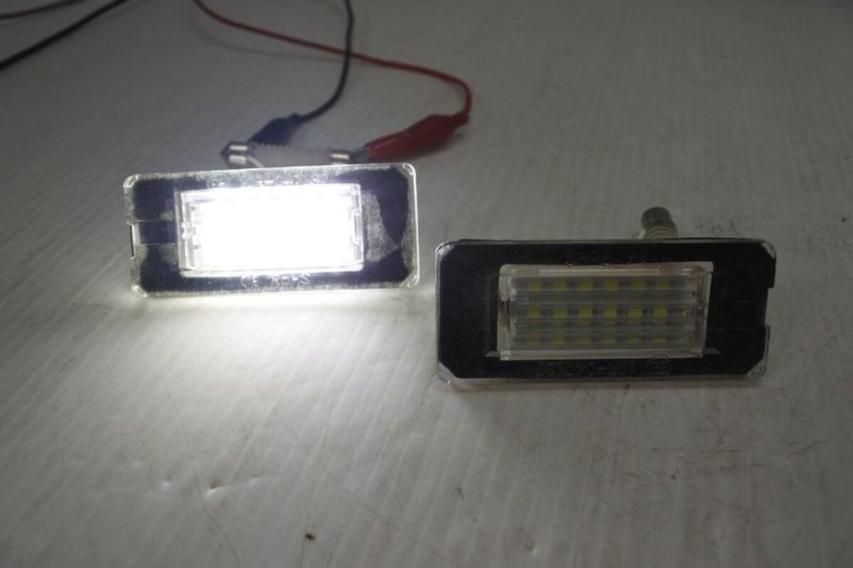 2006/11-2012 MINI COOPER R56 專用 LED 牌照燈 白光