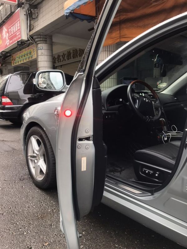 2006-2011 CAMRY 6代 6.5代 三寶燈 車門警示燈 紅光