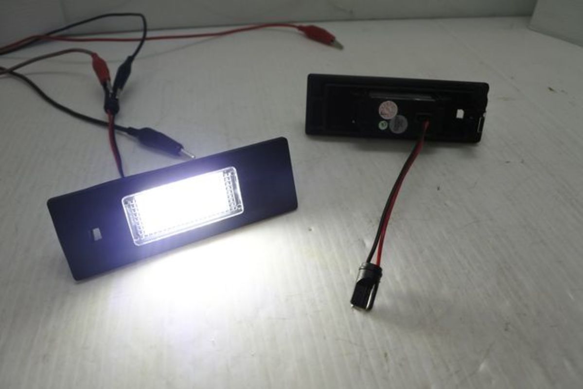 E81.E87.E87N.E85.Z4.E86.E63.E64.R55 R60 LED牌照燈