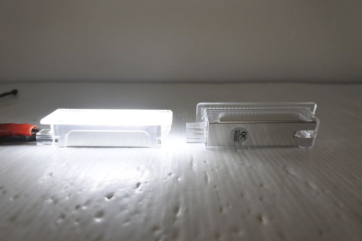 2007-2013 X5 E70 LED 車門燈 白光