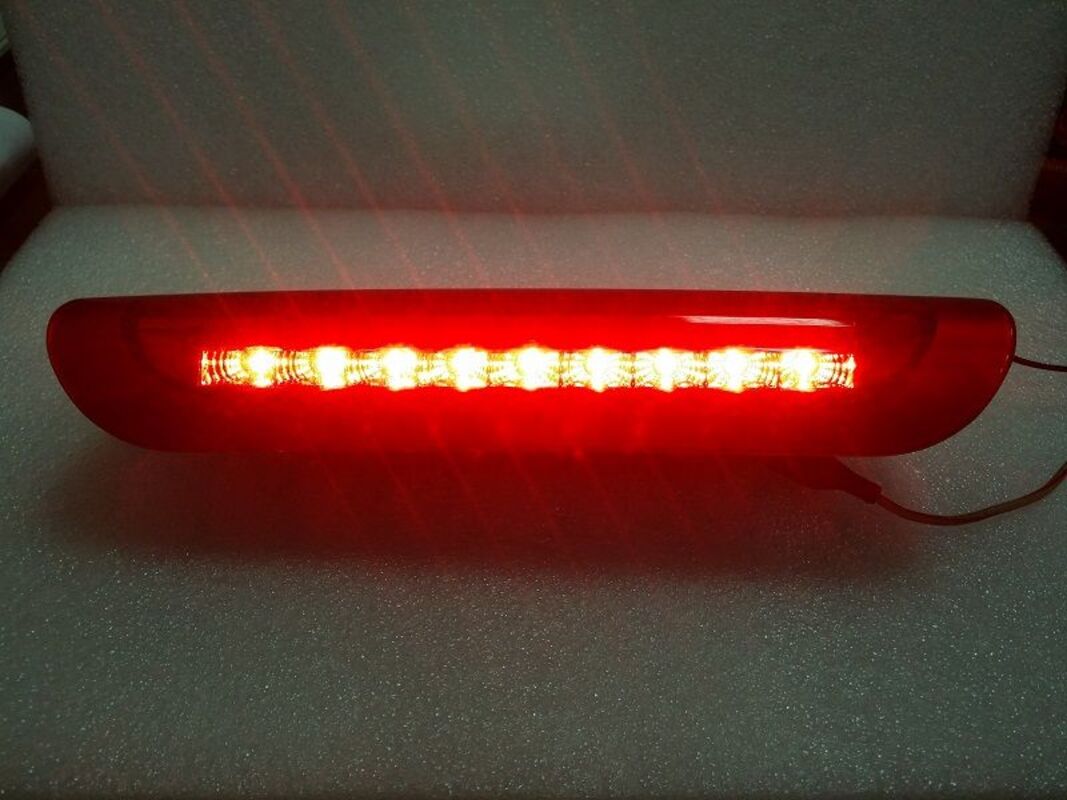 2013/06-2020/10 JUKE LED 全紅 第三剎車燈