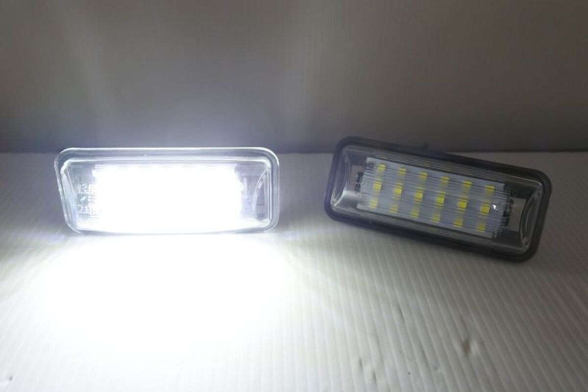 2013-2018/07 FORESTER 森林人 LED 牌照燈 白光