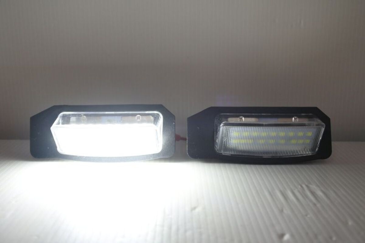 2007/05-2021/03 OUTLANDER LED 牌照燈 白光