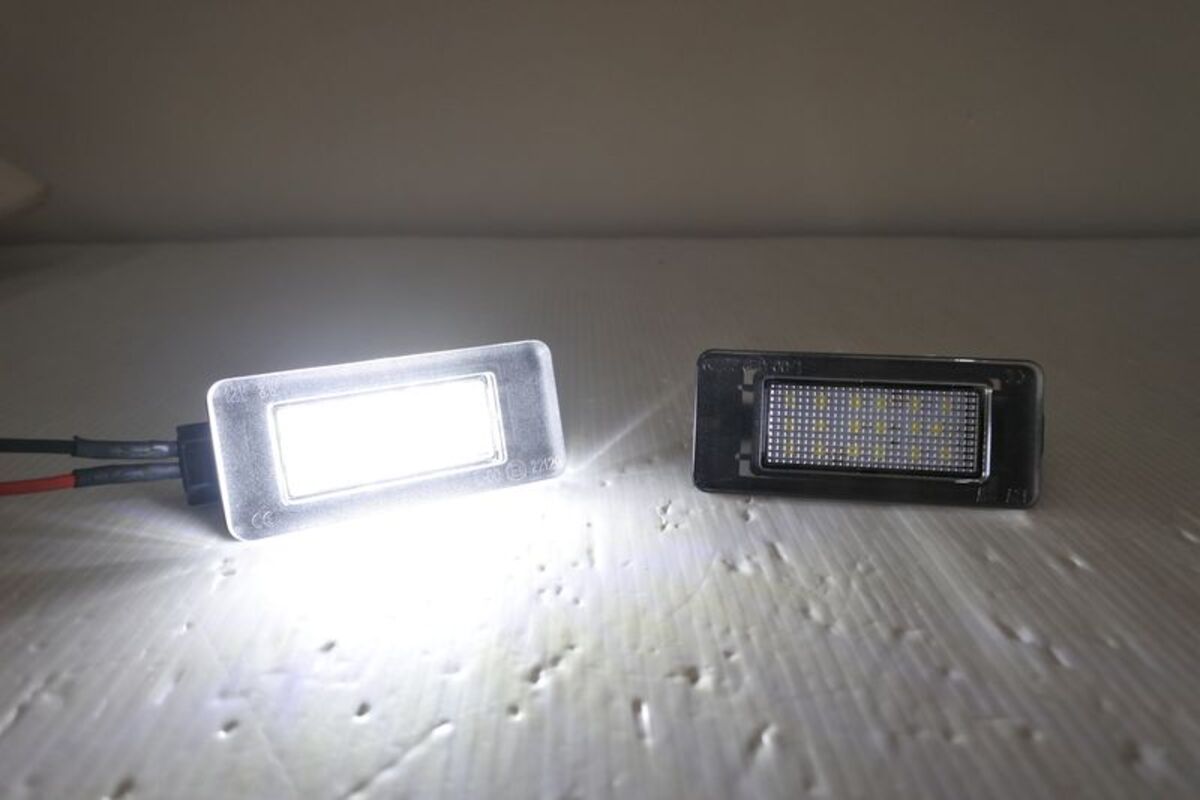2020/10-2025 SENTRA B18 2018-2024 ALTIMA LED 牌照燈 白光