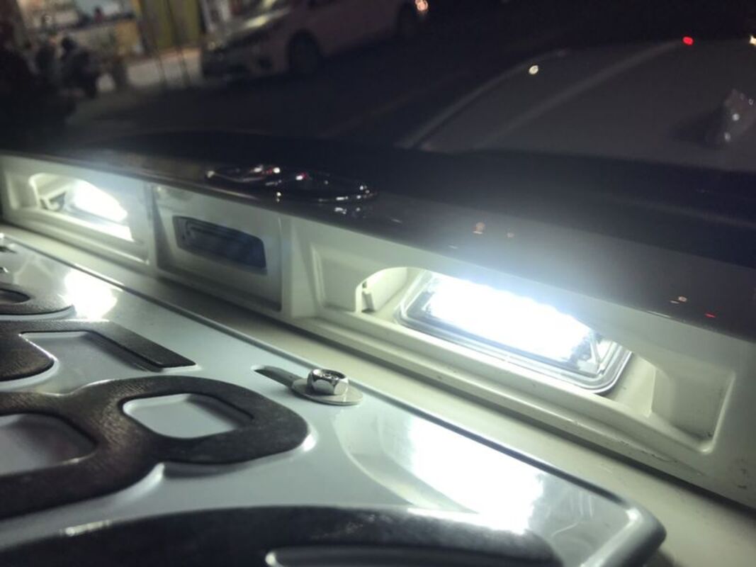 2012/06-2022/07 86 LED 牌照燈 白光