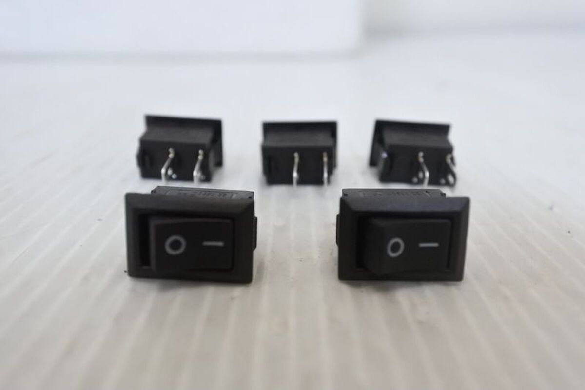 蹺蹺板 開關 1公分乘1.5公分