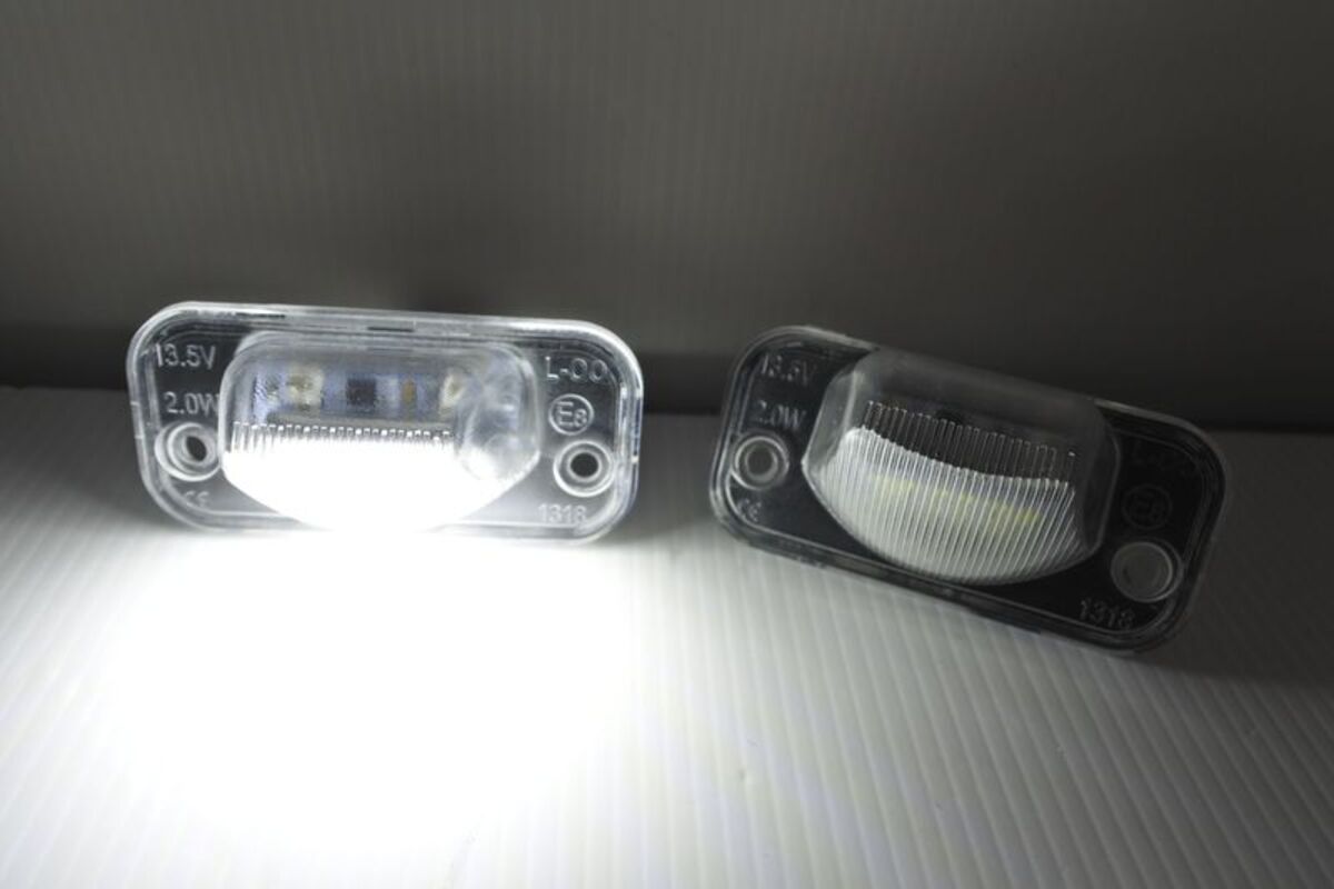 1993-2004 T4  LED牌照燈 白光