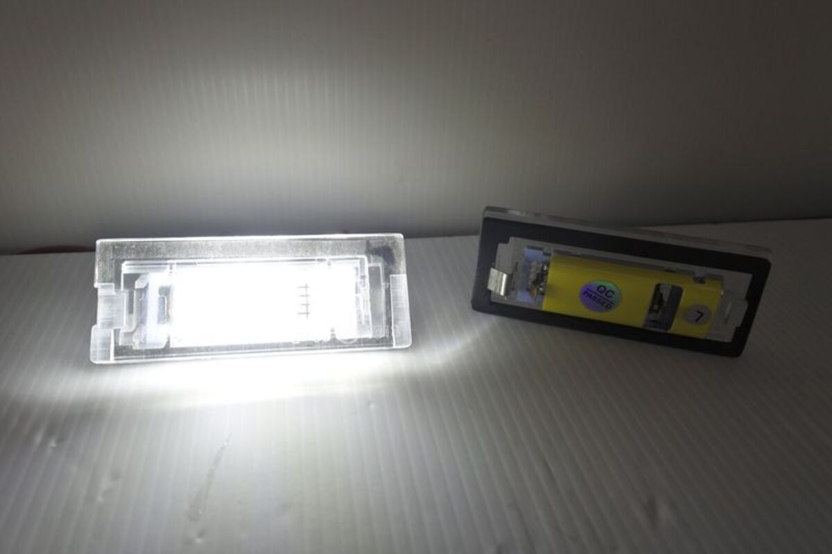 1996-2003 E39 5門 LED 牌照燈 白光