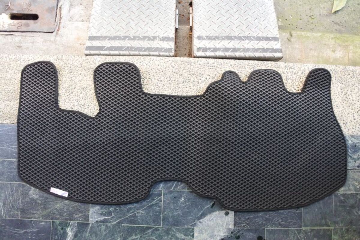 1998-2012/11 得利卡 DELICA 腳踏墊 蜂巢式
