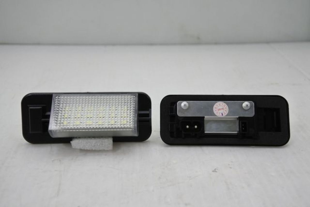 1991-1998 E36 2門 4門 LED牌照燈 白光