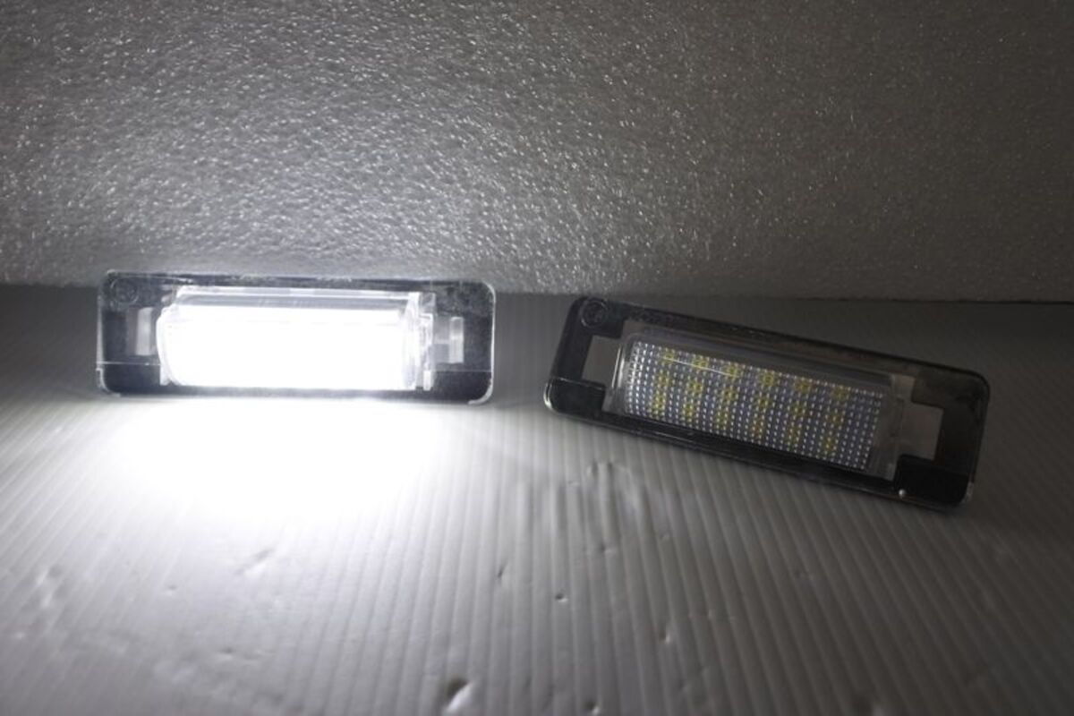 1995-2002/04 W210 W202 4門 LED 牌照燈 白光