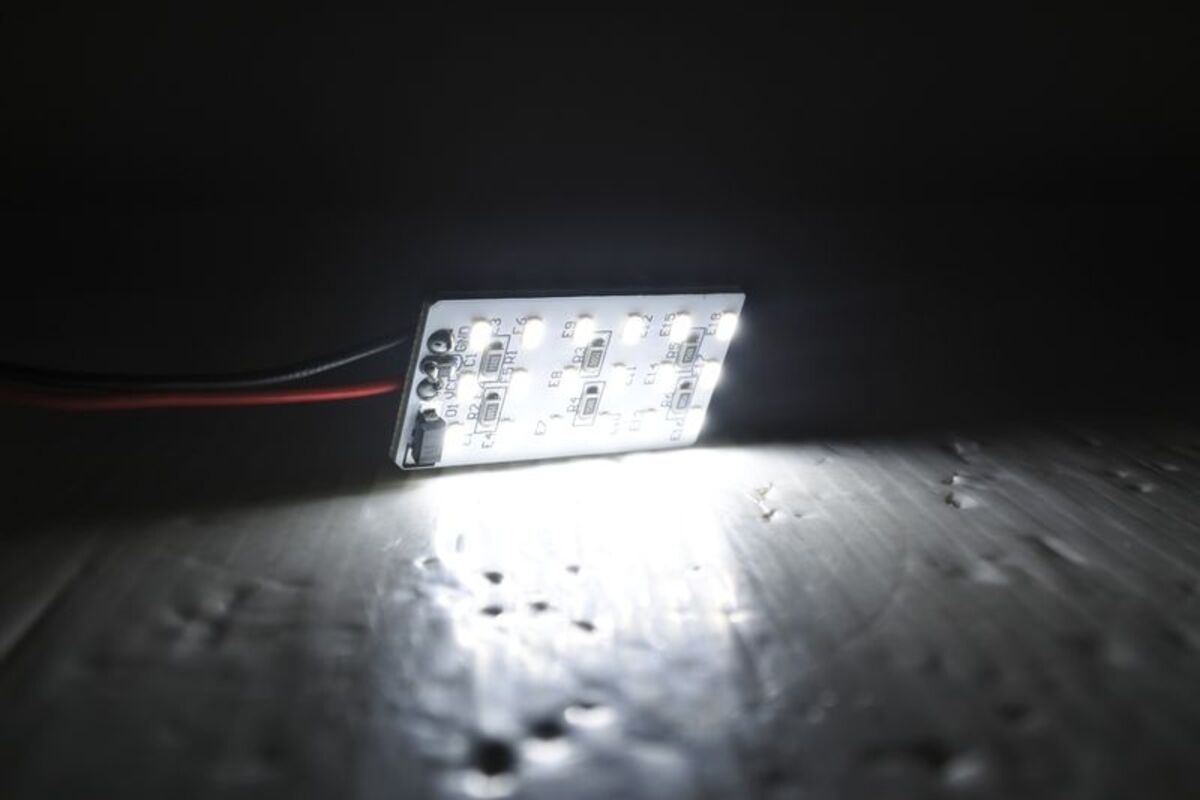 LED 18顆 室內燈板 閱讀燈 行李箱燈 白光 