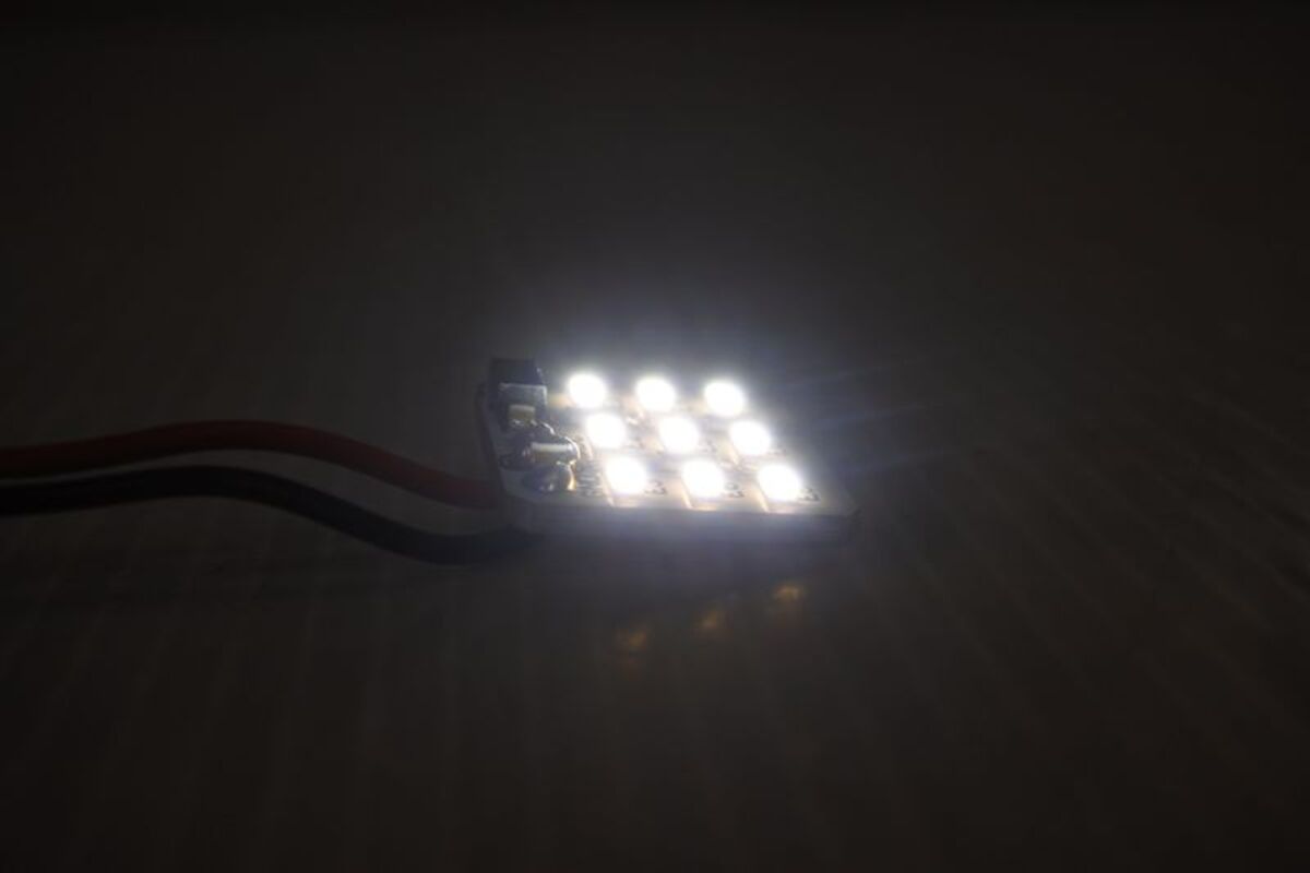 LED 9顆 室內燈板 閱讀燈 行李箱燈 白光 