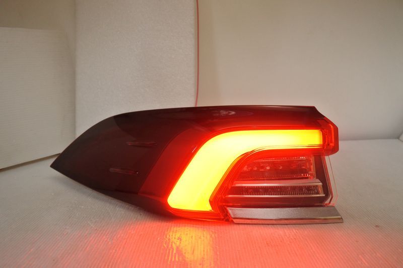 2019-2024 ALTIS 12代 原廠型LED導光 外側 尾燈