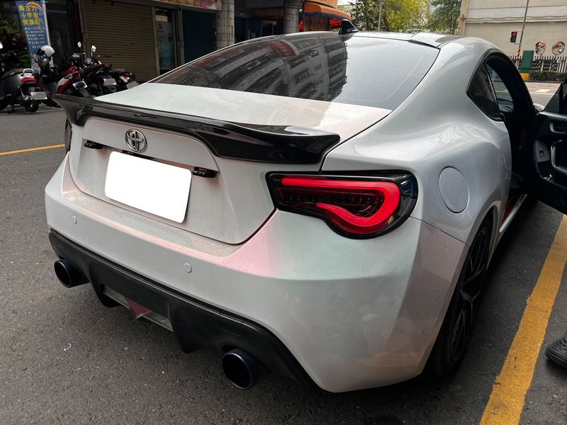 2012/06-2022/07 GT 86 LED光柱薰黑 尾燈 序列式方向燈