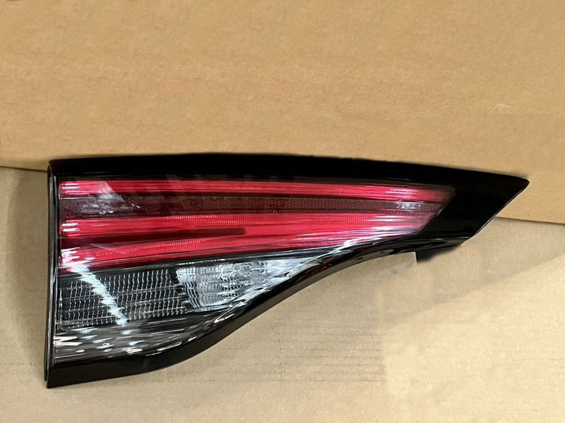 2021-2025 SIENNA 原廠型光條 倒車燈 尾燈 台灣製造
